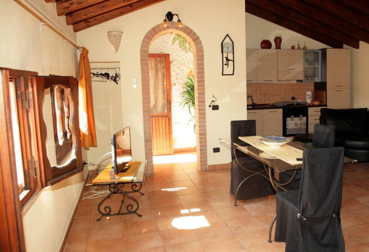 L'Isola Felice Apartment Monserrato Eksteriør billede
